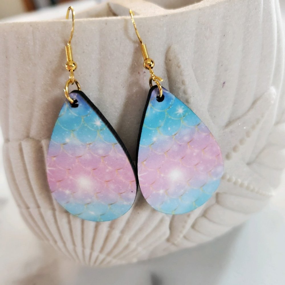 Pink & Blue Mermaid Scales Teardrop Earrings